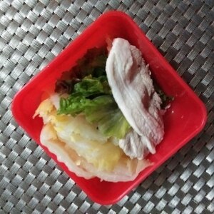 白菜＆グリーンレタス＋豚ロースのしゃぶしゃぶ鍋